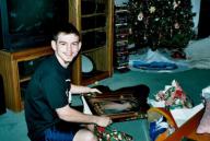 anarchist Eric king prisoners solidarity xmas // 480x324 // 287KB